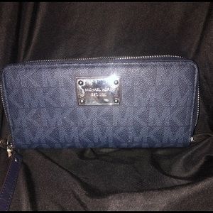 Michael Kors LG Wallet